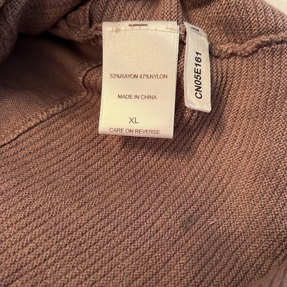 Eva Mendez pink sweater size XL NWT - Picture 10 of 11